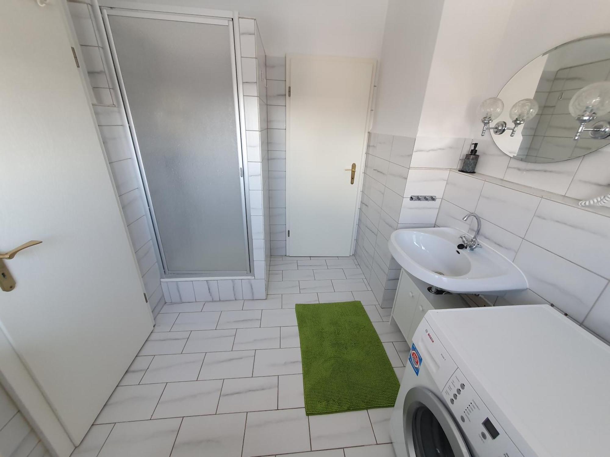 Neumuehler Hof- Ferienwohnung "Thomas" 3 Zimmer,3 Baeder Mit Dusche, Kostenfreie Parkplaetze Vor Dem Haus Schwerin  Exterior foto