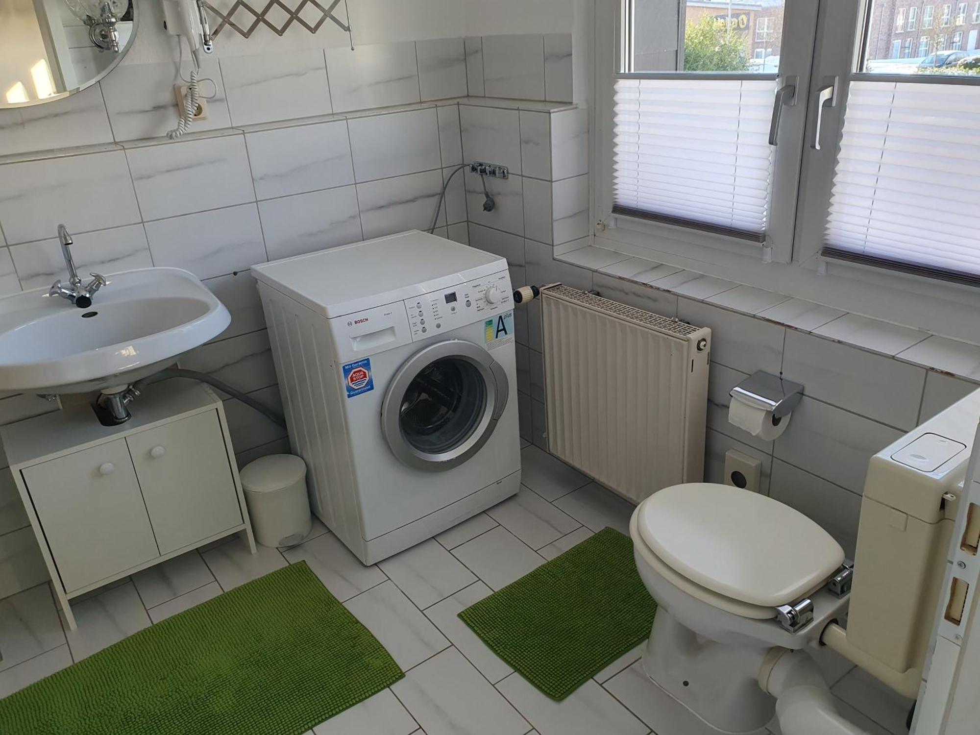 Neumuehler Hof- Ferienwohnung "Thomas" 3 Zimmer,3 Baeder Mit Dusche, Kostenfreie Parkplaetze Vor Dem Haus Schwerin  Exterior foto