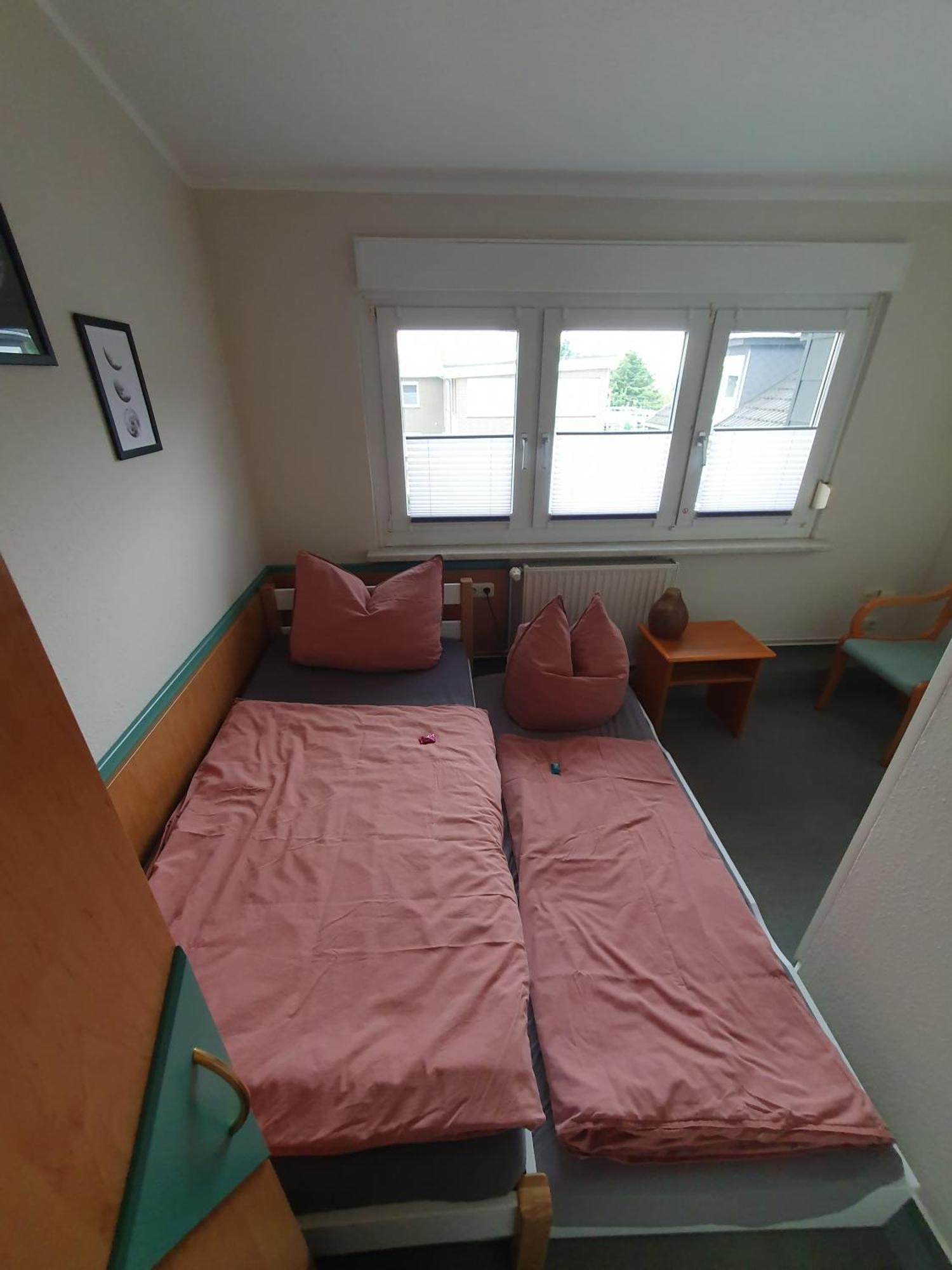 Neumuehler Hof- Ferienwohnung "Thomas" 3 Zimmer,3 Baeder Mit Dusche, Kostenfreie Parkplaetze Vor Dem Haus Schwerin  Exterior foto