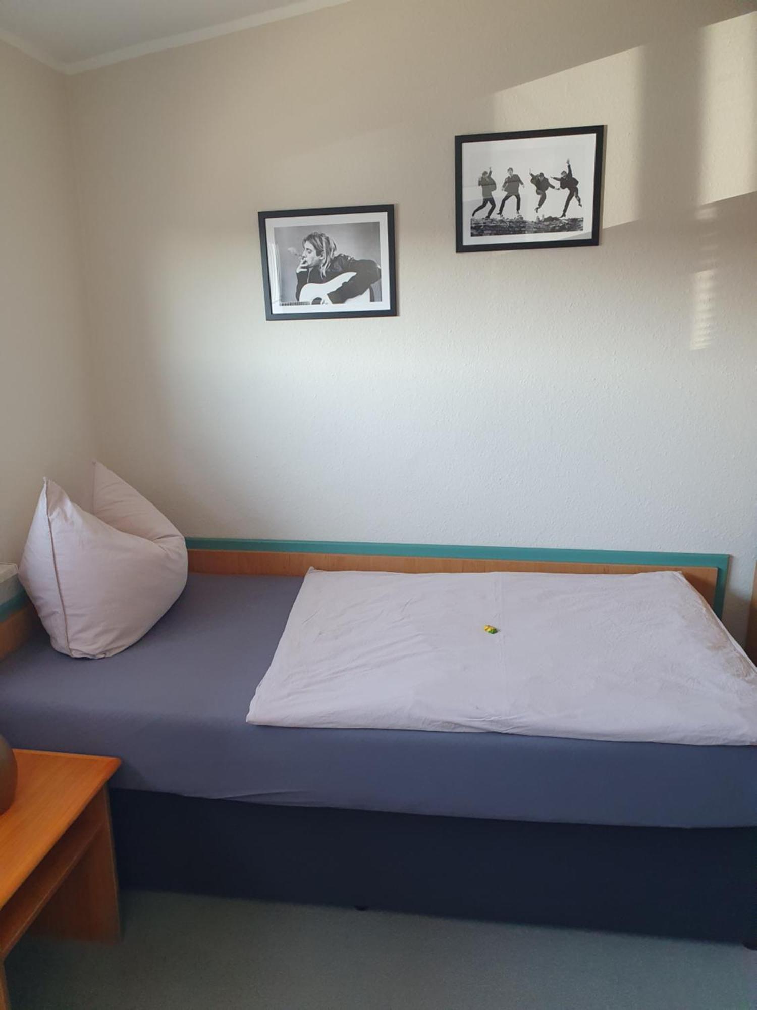 Neumuehler Hof- Ferienwohnung "Thomas" 3 Zimmer,3 Baeder Mit Dusche, Kostenfreie Parkplaetze Vor Dem Haus Schwerin  Exterior foto