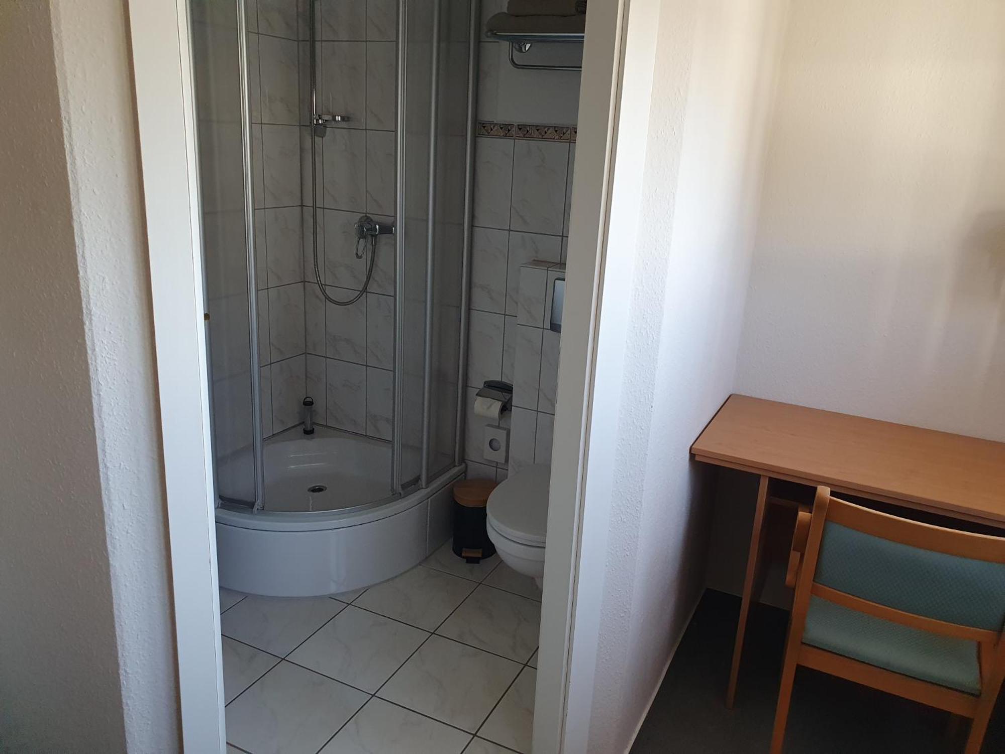 Neumuehler Hof- Ferienwohnung "Thomas" 3 Zimmer,3 Baeder Mit Dusche, Kostenfreie Parkplaetze Vor Dem Haus Schwerin  Exterior foto