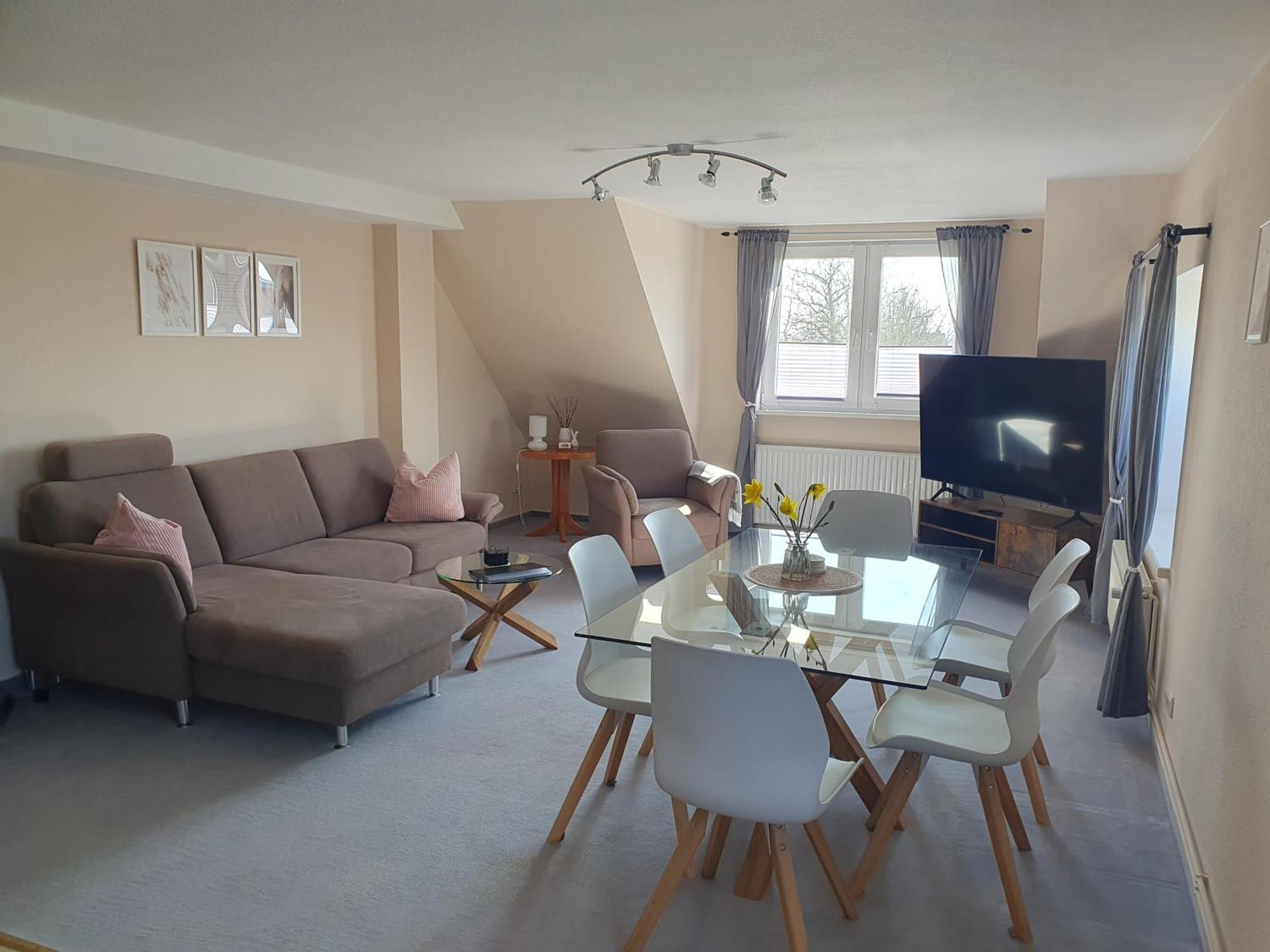 Neumuehler Hof- Ferienwohnung "Thomas" 3 Zimmer,3 Baeder Mit Dusche, Kostenfreie Parkplaetze Vor Dem Haus Schwerin  Exterior foto