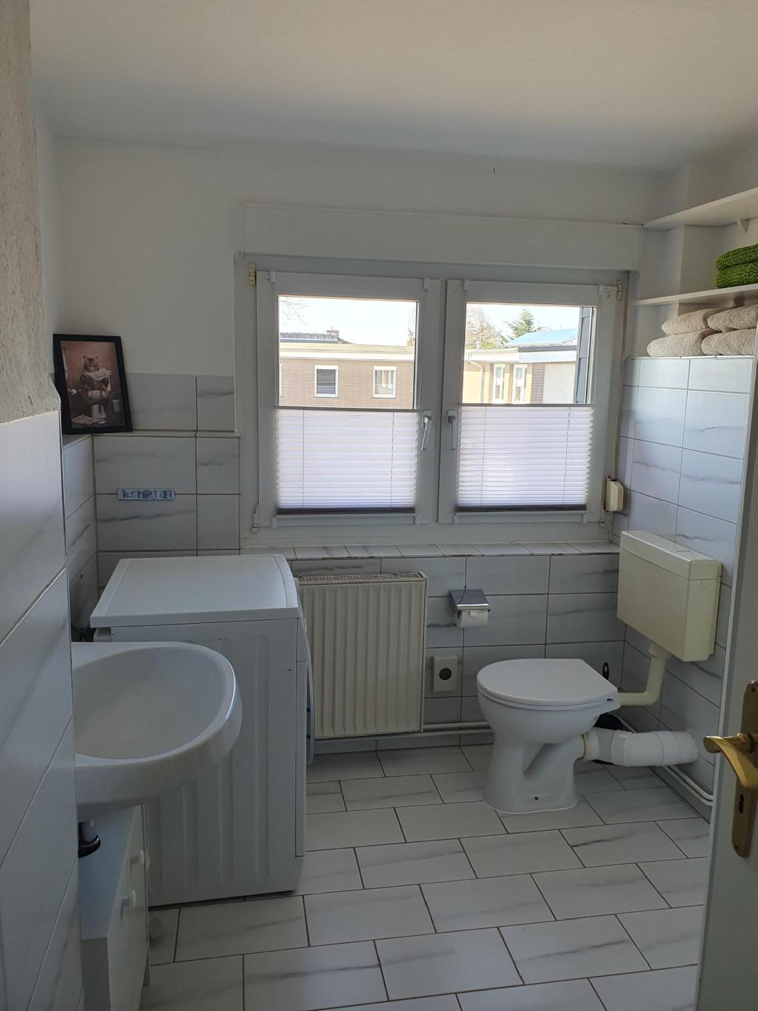 Neumuehler Hof- Ferienwohnung "Thomas" 3 Zimmer,3 Baeder Mit Dusche, Kostenfreie Parkplaetze Vor Dem Haus Schwerin  Exterior foto